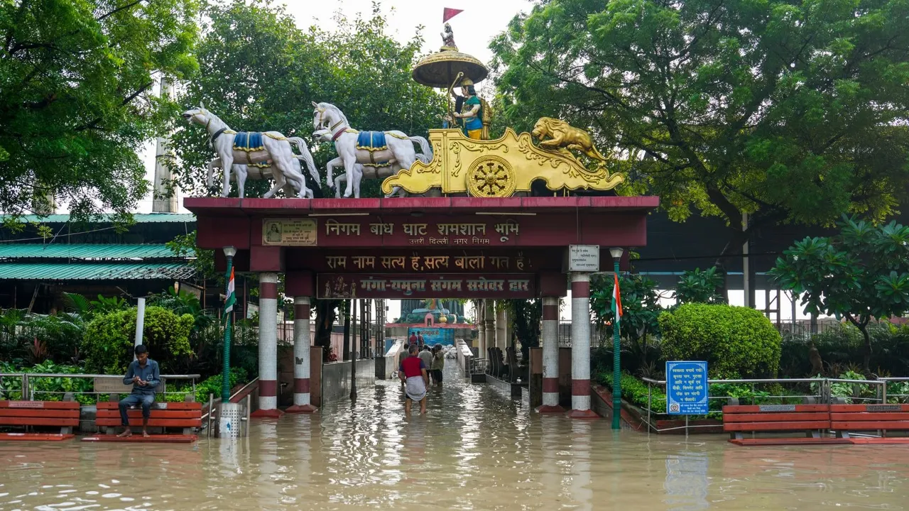 Nigambodh Ghat Yamuna Floods Delhi Floods
