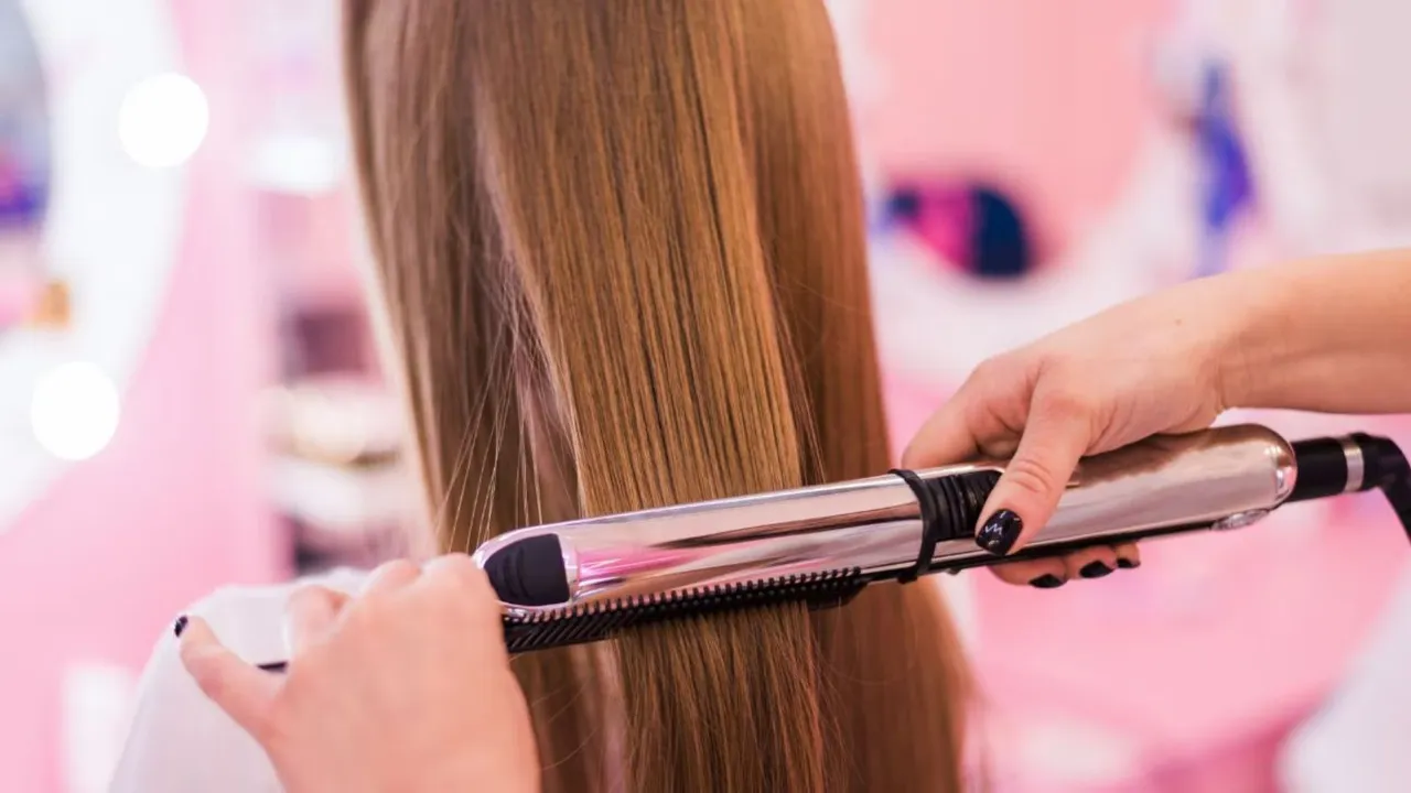 Salon Spa Beauty Parlour Hair Care Hairt Treatment