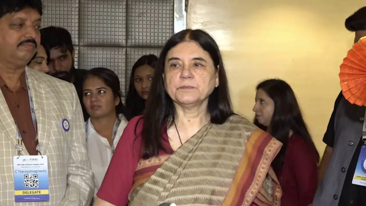 Maneka Gandhi Pigeons
