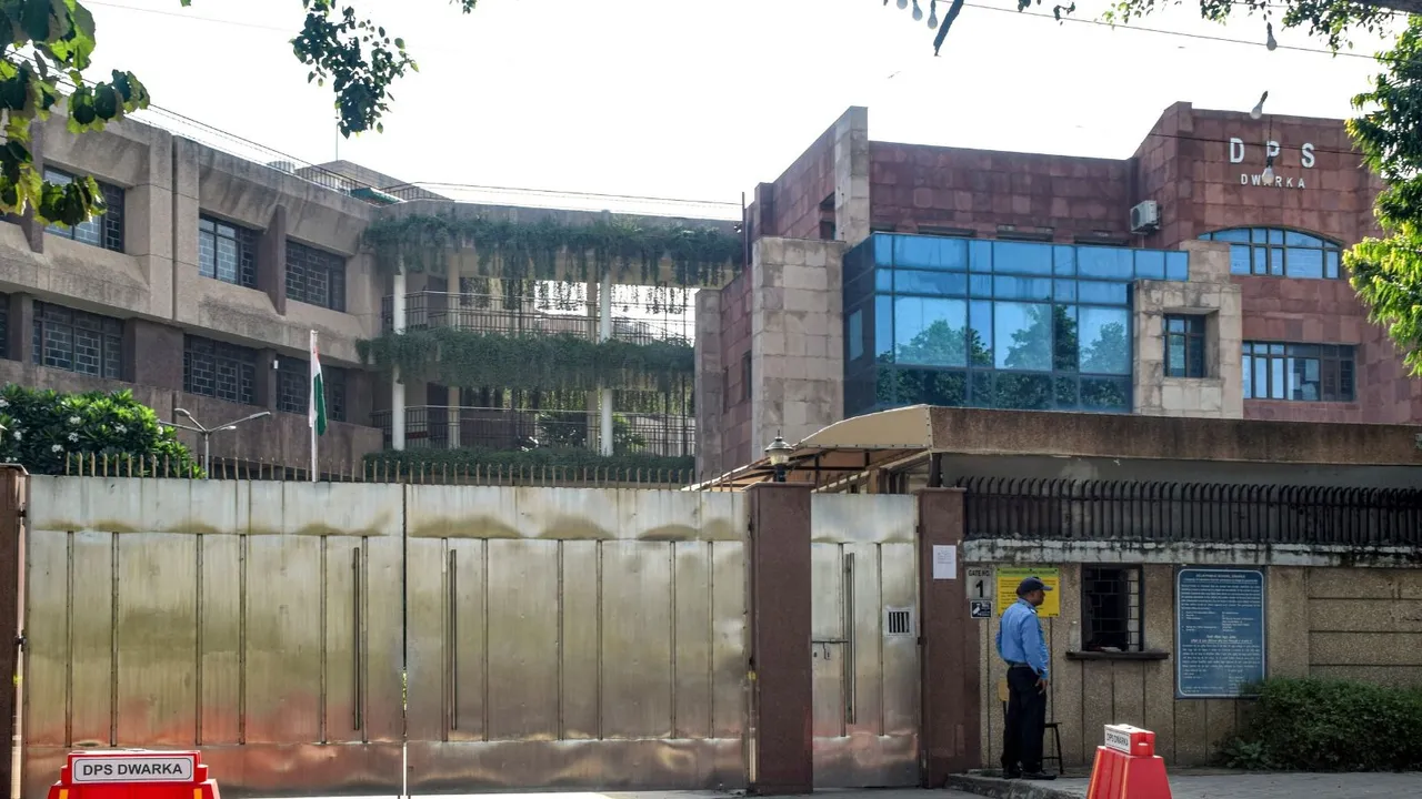 DPS Dwarka Delhi Schools Bomb Threat