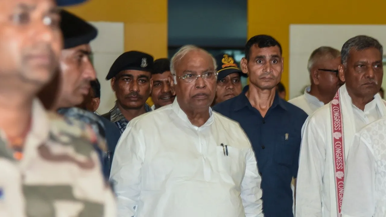 Mallikarjun Kharge CWC Meeting in Patna