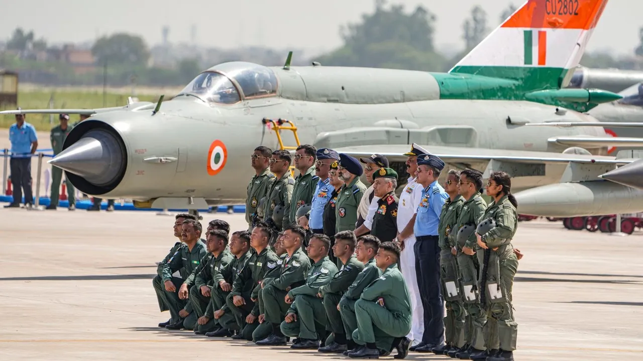 Rajnath Singh MiG-21
