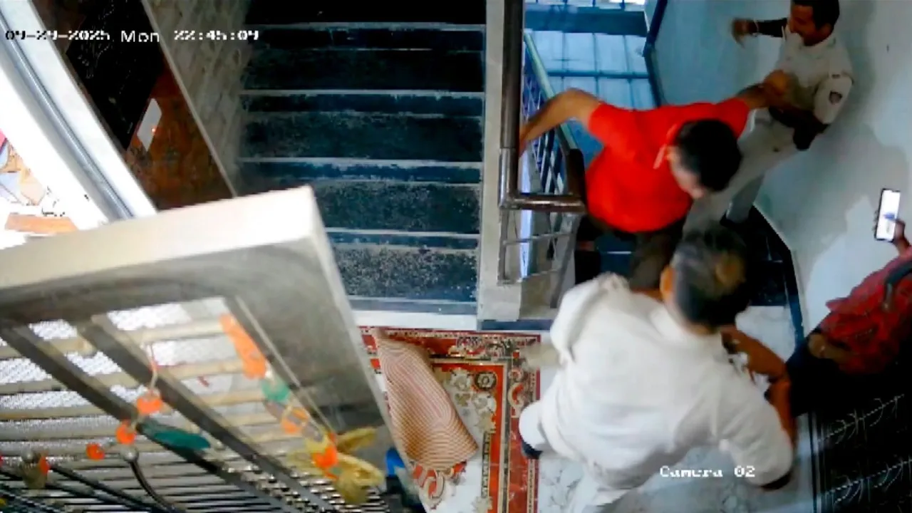 Delhi Zomato Delivery Boy
