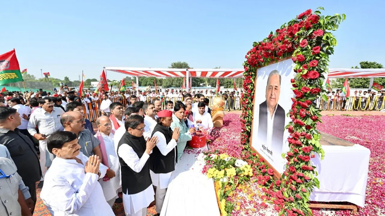 Akhilesh Yadav Mulayam Singh Yadav