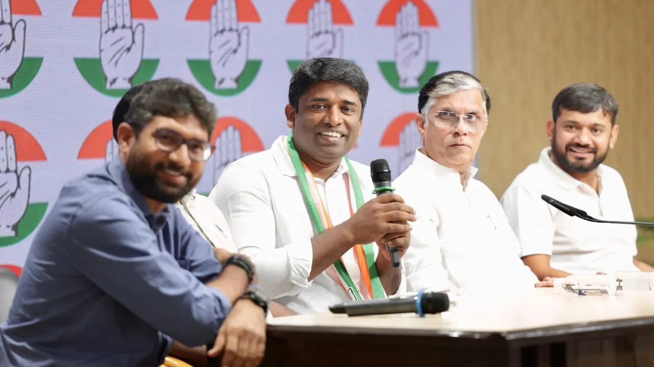 Kannan Gopinathan joins Congress