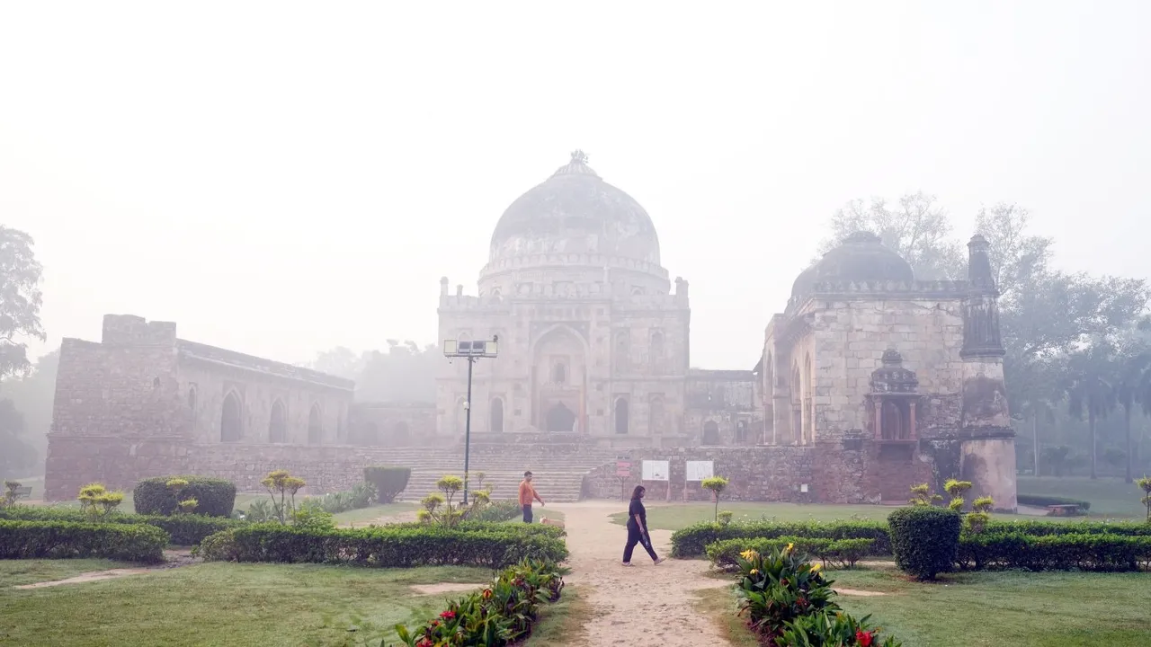 Delhi Pollution Delhi Winters Delhi Smog Delhi Air Quality AQI Lodhi Garden Delhi Weather