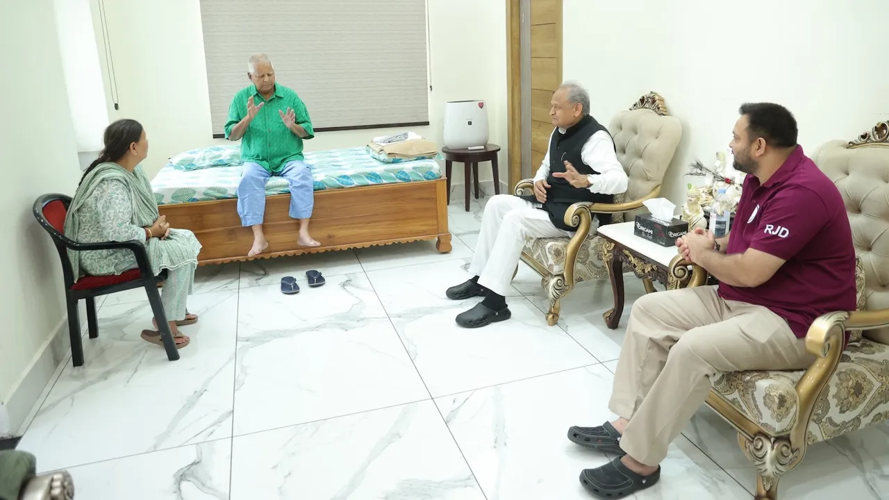 Former Rajasthan chief minister and Congress leader Ashok Gehlot meets RJD supremo Lalu Prasad Yadav in Patna on Wednesday, October 22, 2025. Rabri Devi and Tejashwi Yadav are also present.