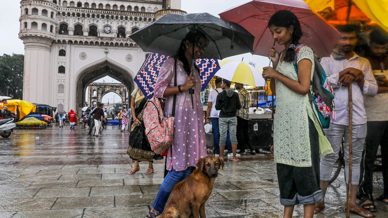 Rainfall caused by the impact of Cyclone Montha, near Charminar in Hyderabad, Wednesday, Oct. 29, 2025.