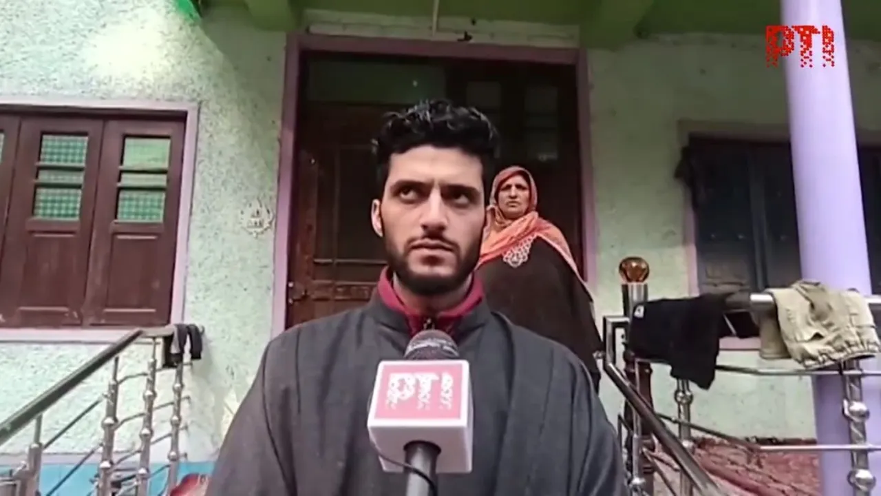 Muzammil Ganaie Family Faridabad