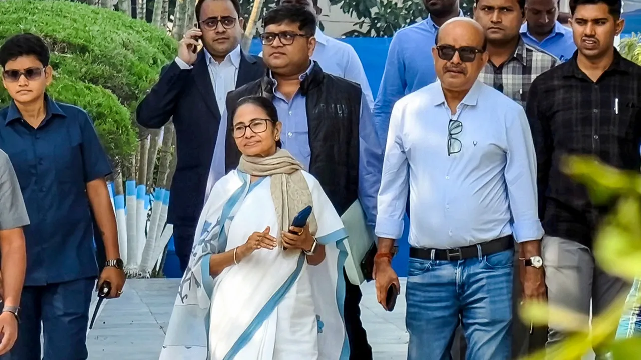 Mamata Banerjee in Berhampore, Murshidabad district, during an anti-SIR rally on Wednesday, Dec. 3, 2025.