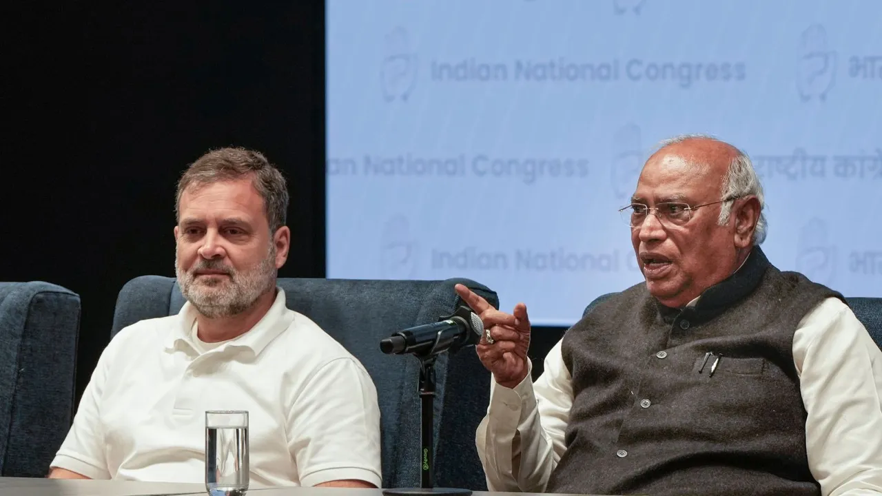 Rahul Gandhi Mallikarjun Kharge CWC meeting