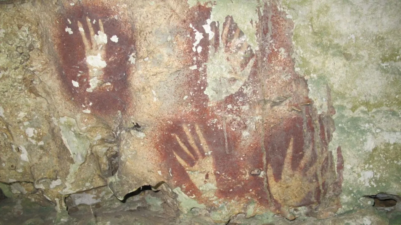 Oldest Cave Painting Sulawesi Paintings