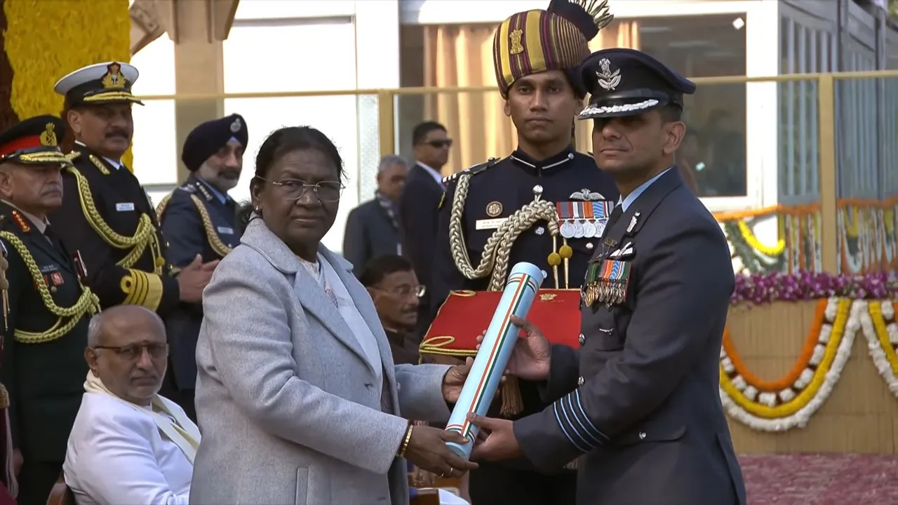 Shubhanshu Shukla Droupadi Murmu