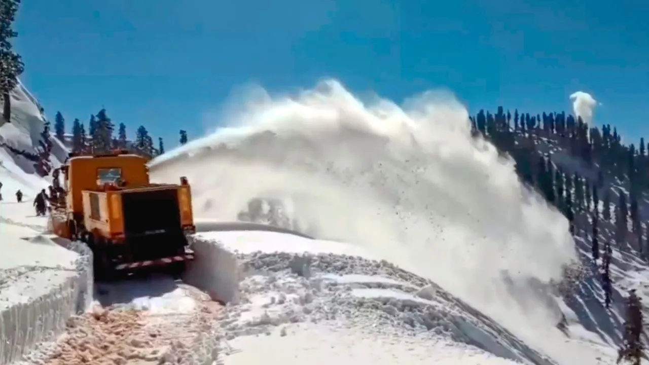 Jammu And Kashmir Snowfall Rajouri