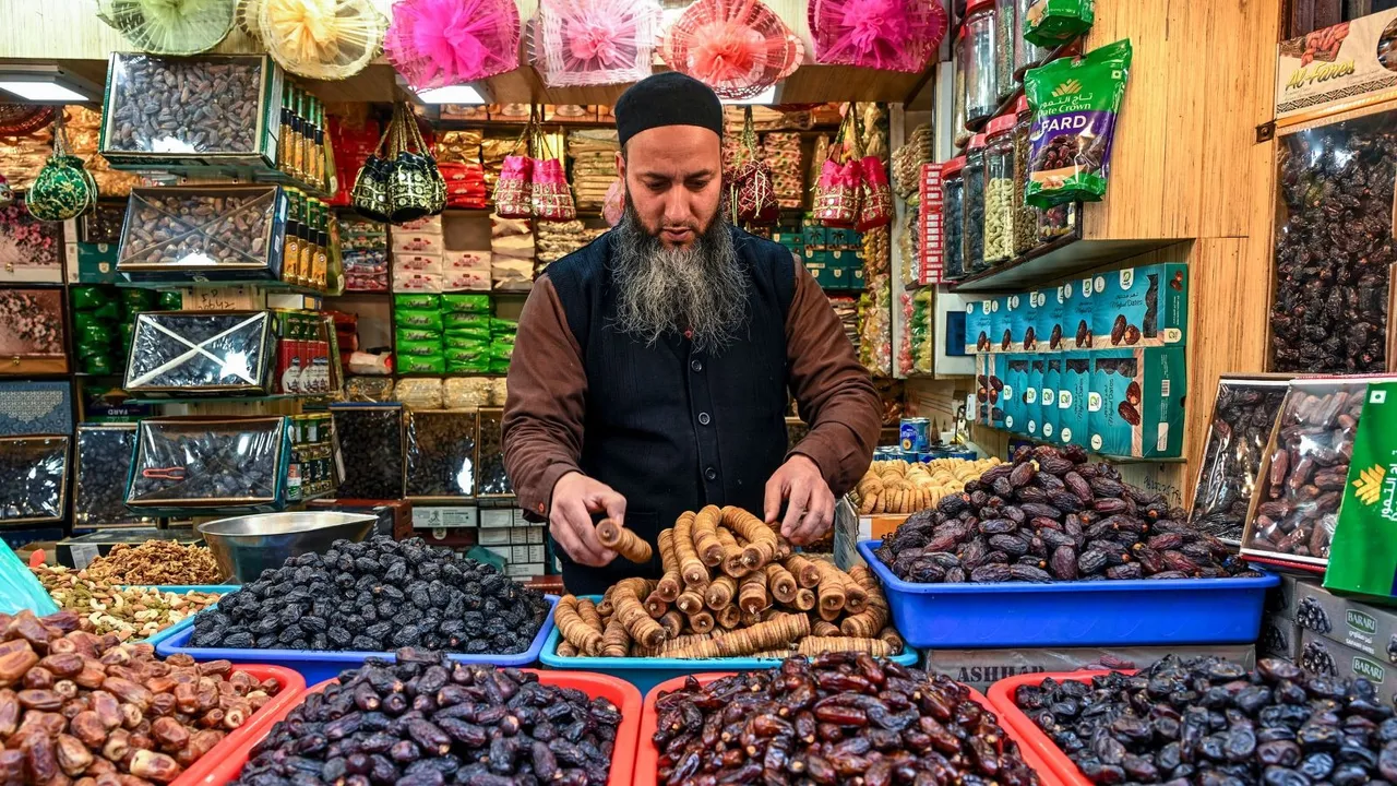 Ramadan Ramzan in Kashmir Srinagar Dry Fruits Dates
