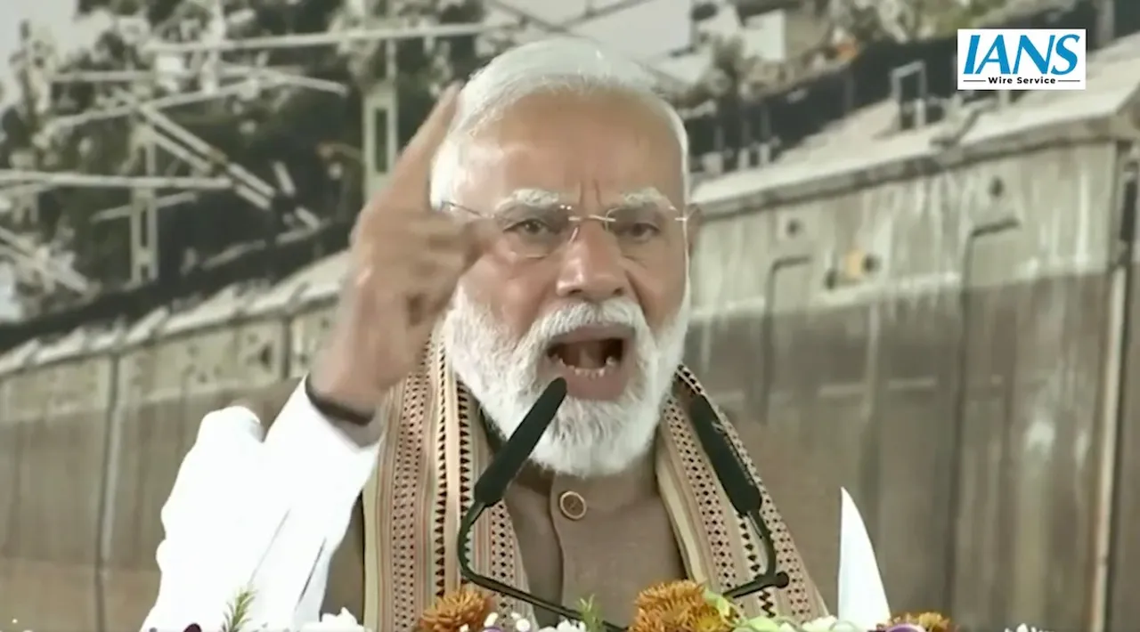 narendra modi congress naked