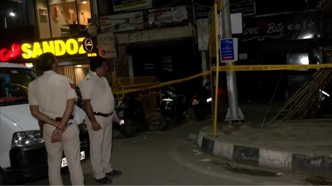 Satya Niketan cafe shooting case Delhi Police