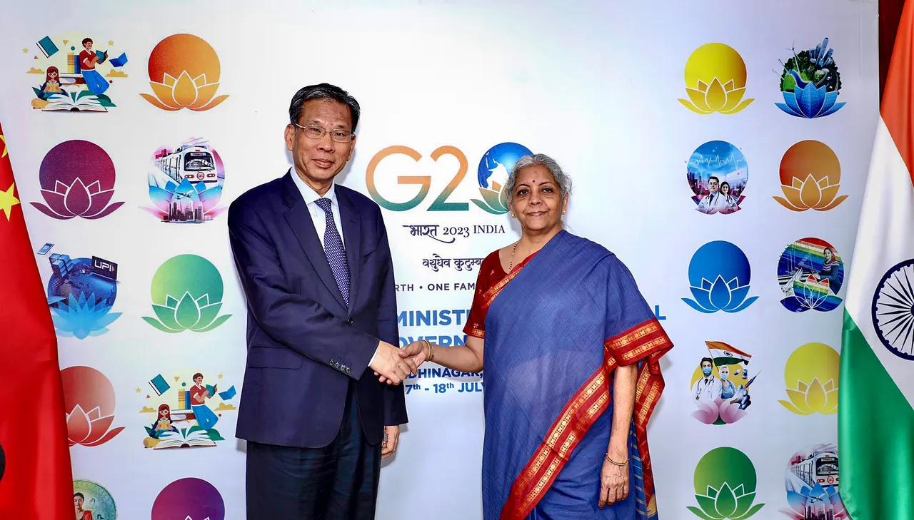 Liu Kun Nirmala Sitharaman.jpg