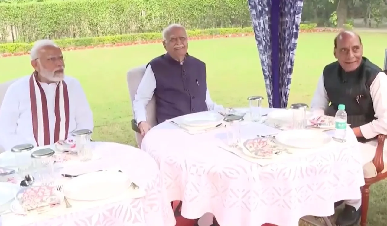 PM Modi and Rajnath Singh vising L K Advani on his 95th birthday