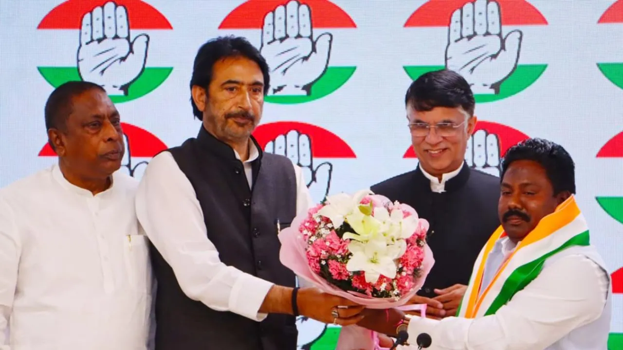 Jai Prakash Bhai Patel joins Congress