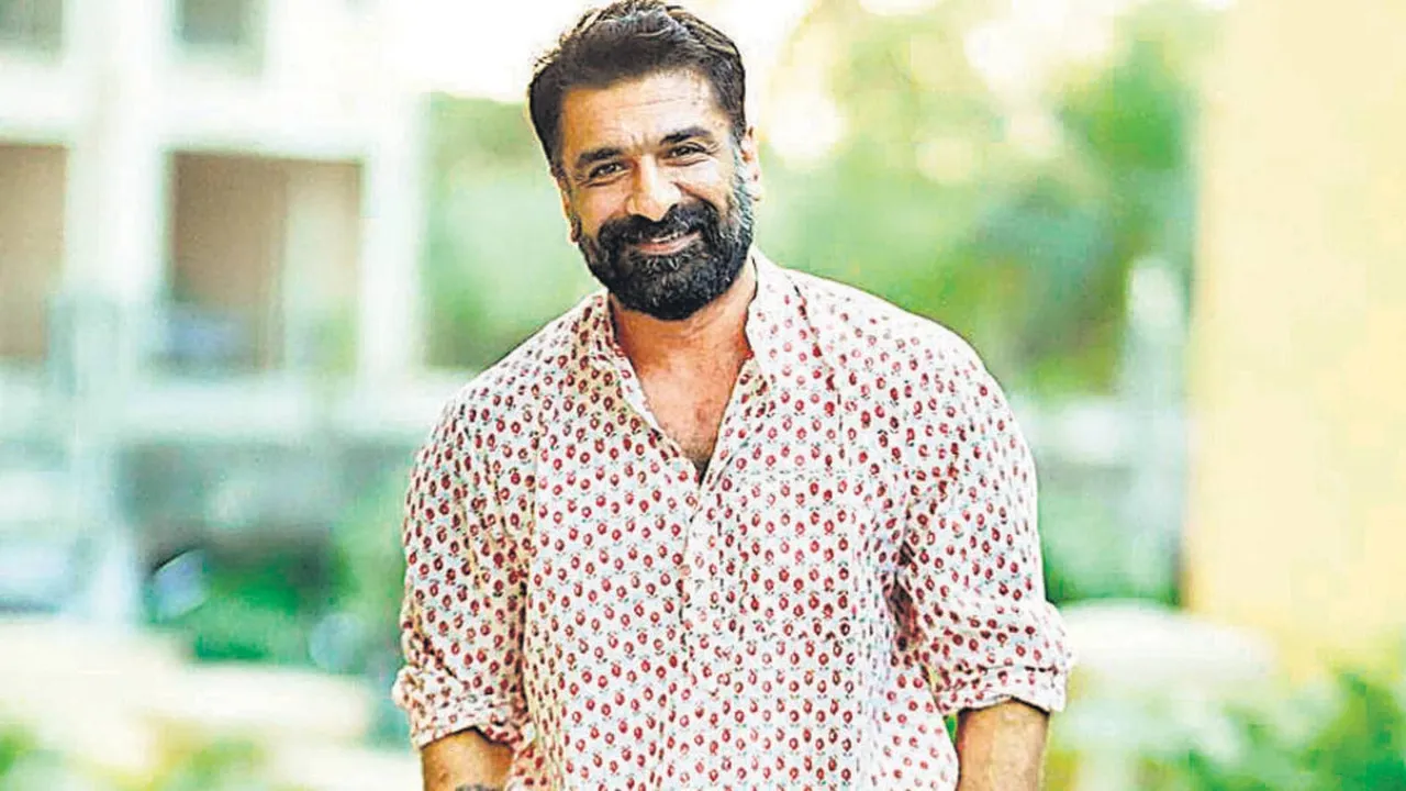 Eijaz Khan