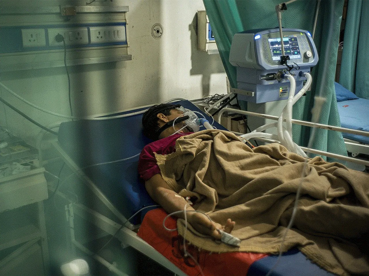 intensive care unit.jpg