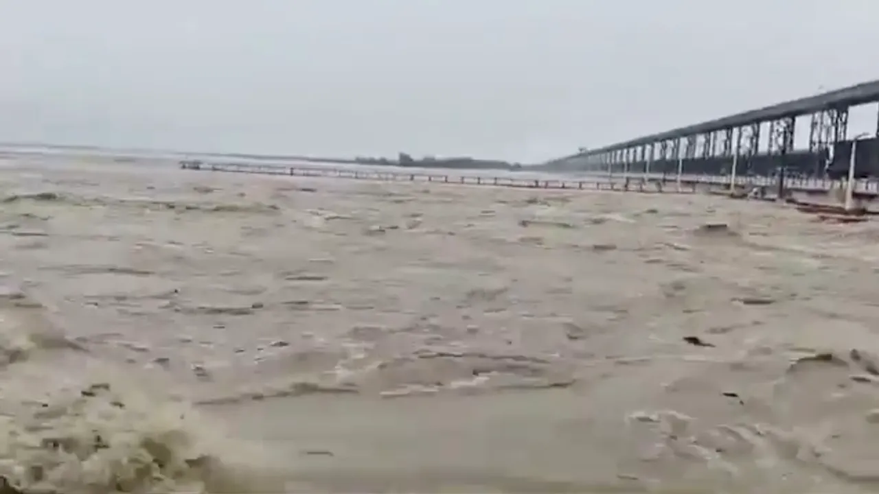 Bihar floods river