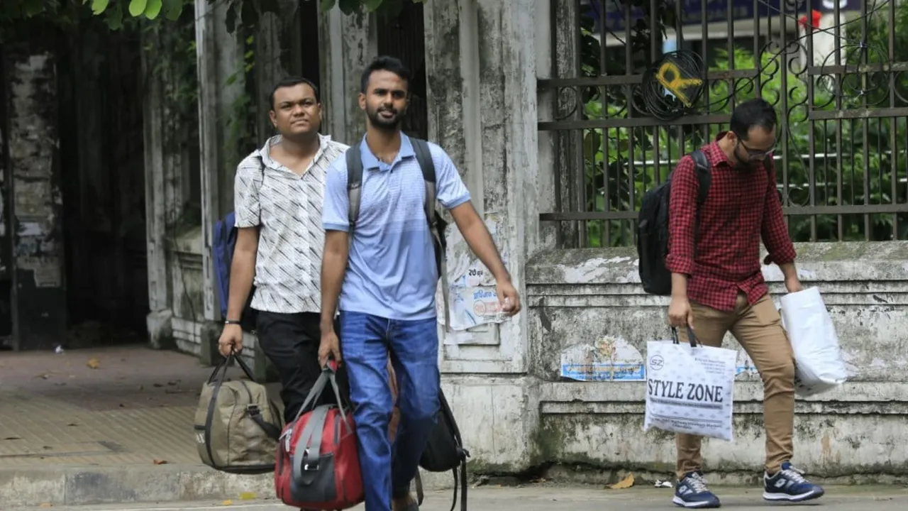 Dhaka University Closed