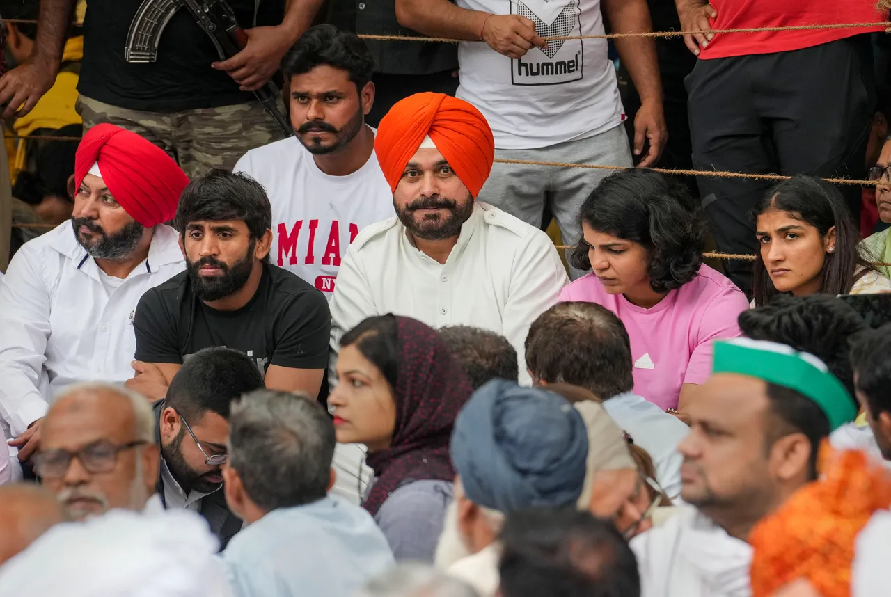 Wrestlers protest at Jantar Mantar
