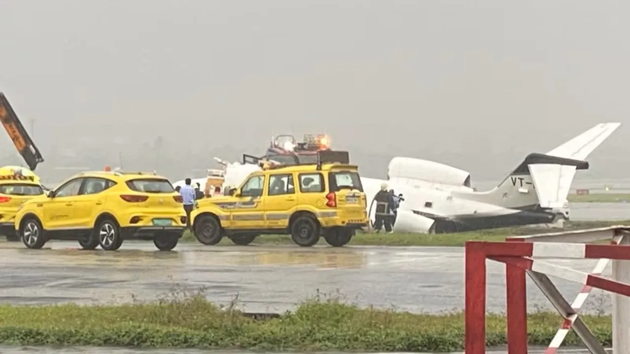 VT-DBL Mumbai Airport