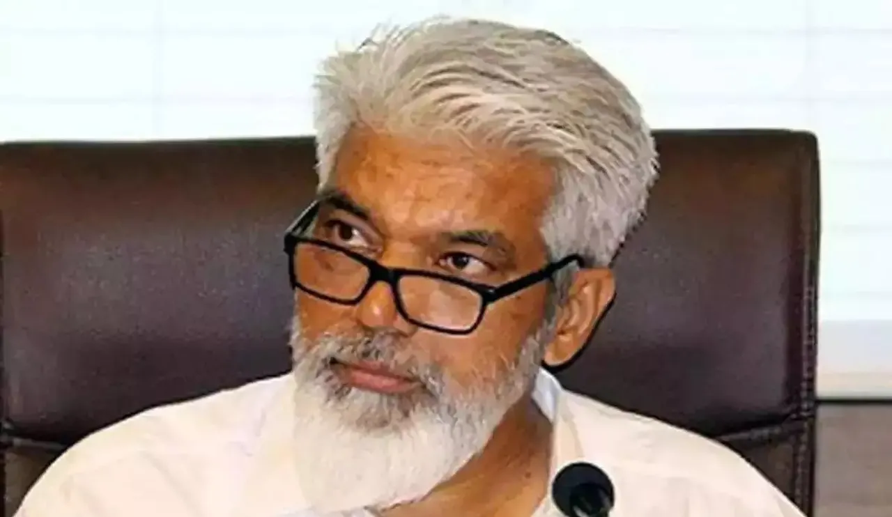 Dada Bhuse.jpg
