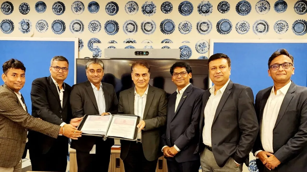 Daimler India Commercial Vehicles Partners with Bajaj Finance