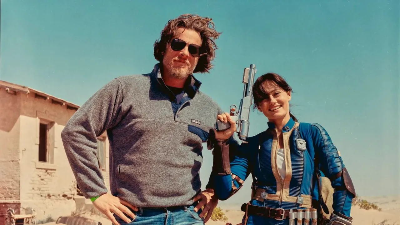 Jonathan Nolan and Ella Purnell on the 'Fallout' set