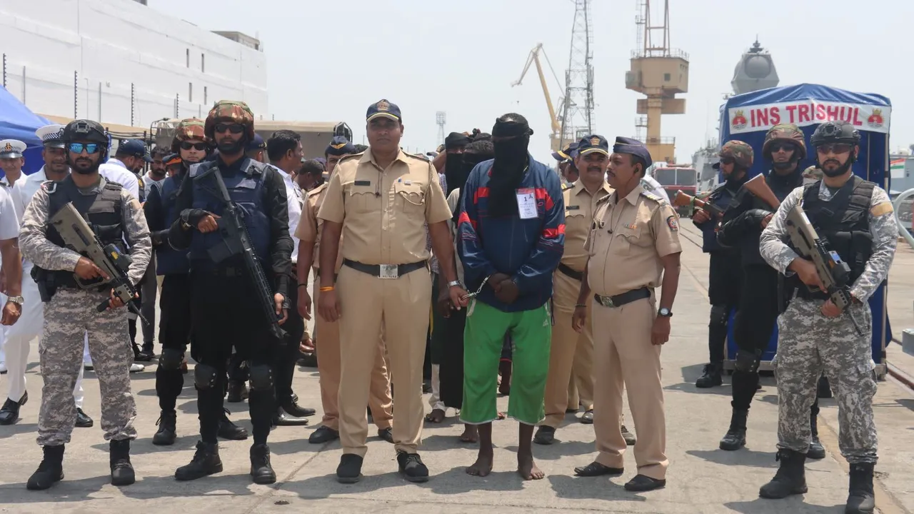 Somali pirates Mumbai Police