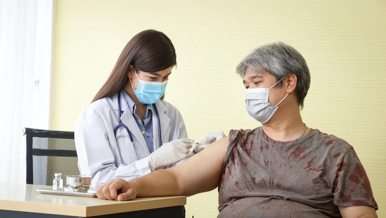 overweight covid vaccine immunity.jpg