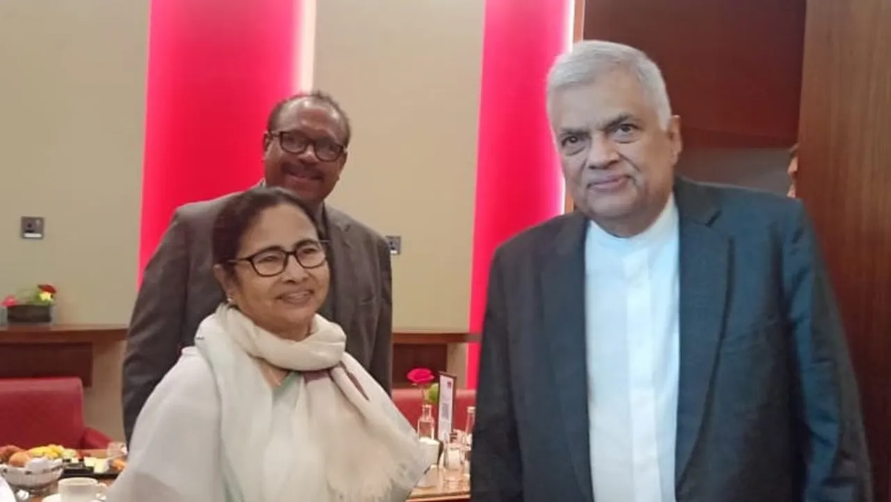 Mamata Banerjee Ranil Wickremesinghe.jpg