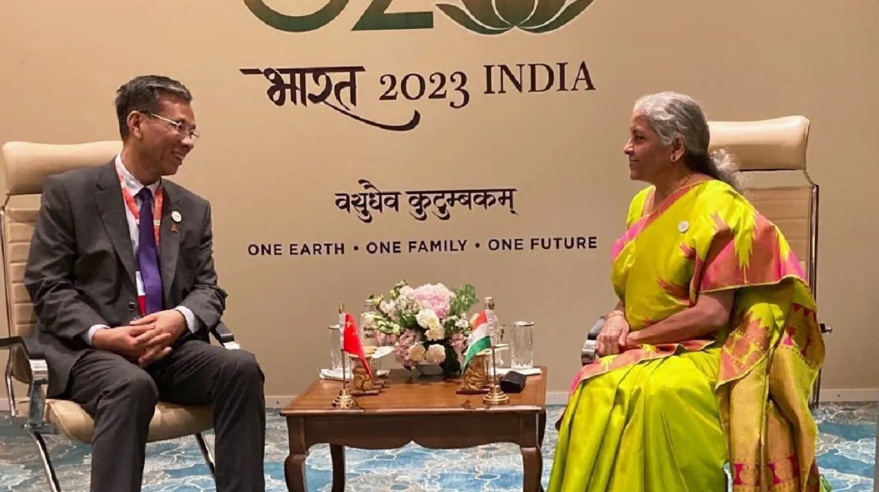 Liu Kun Nirmala Sitharaman G20.jpg