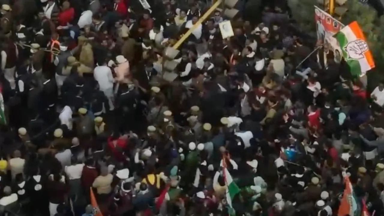 A videograb of alleged breach in Rahul Gandhi's security during Bharat Jodo Yatra in Delhi