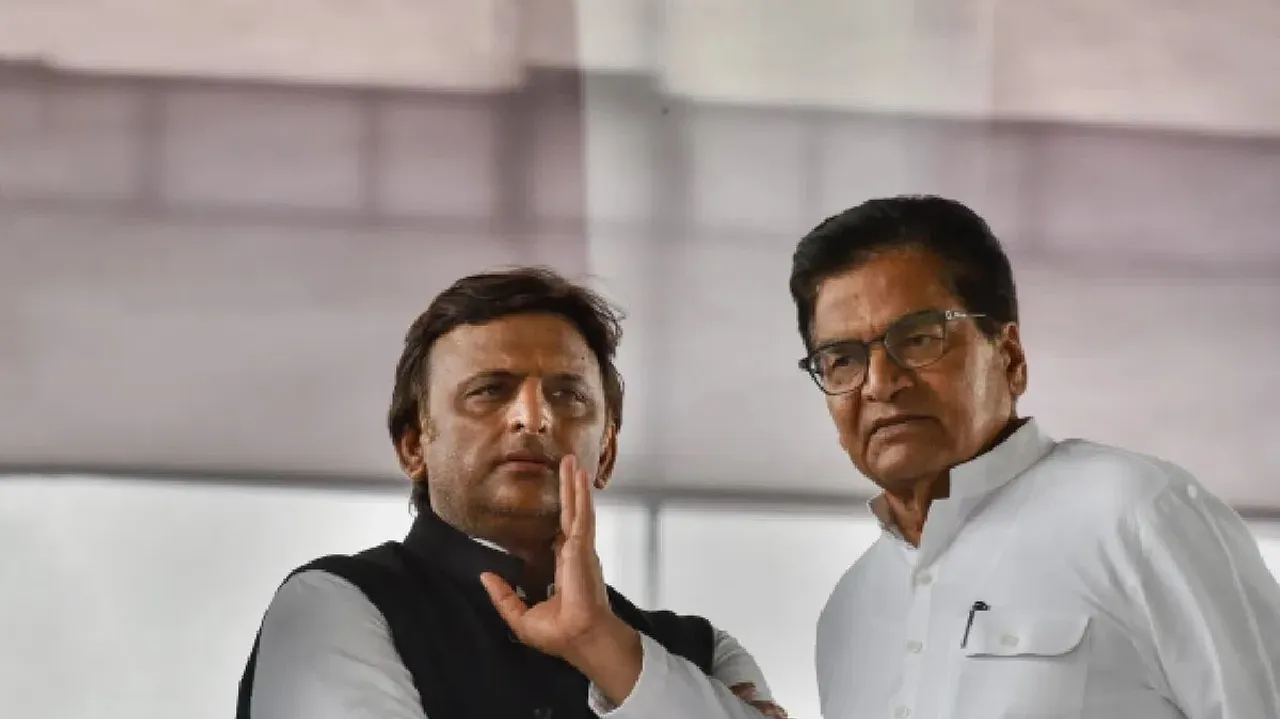 Ram Gopal Yadav and Akhilesh Yadav.jpg
