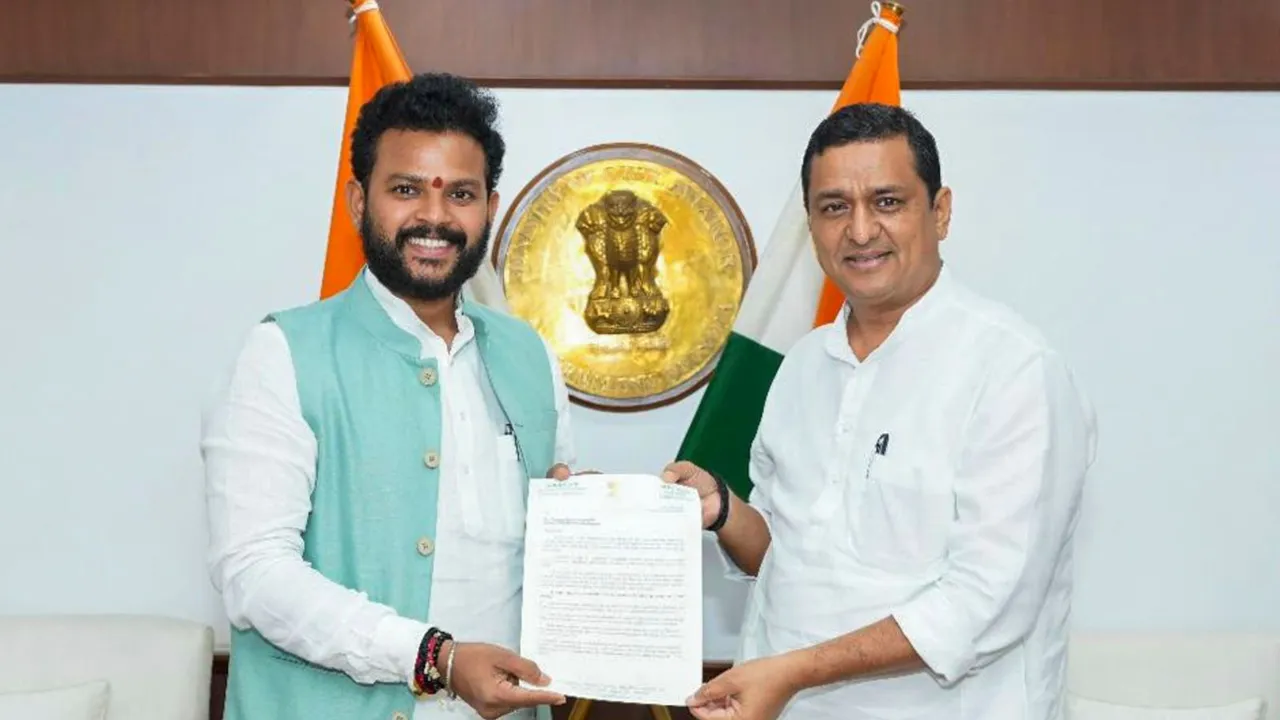  Pauri Garhwal MP Anil Baluni with Union Civil Aviation Minister Rammohan Naidu Kinjarapu