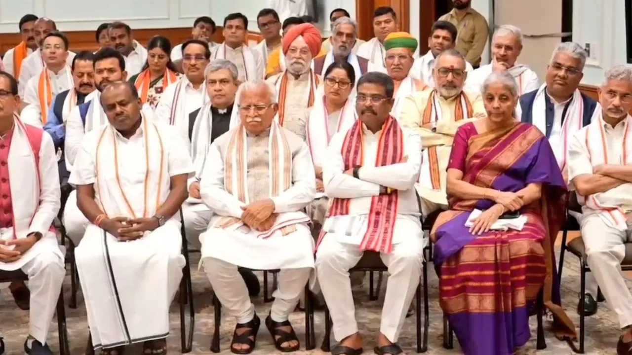 H D Kumaraswamy Manohar Lal Khattar