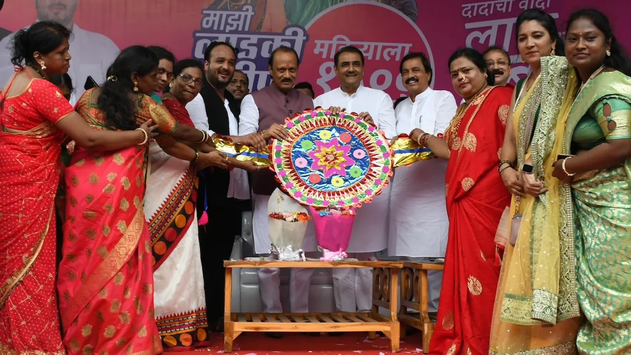 Zeeshan Siddique at Ajit Pawar's rally
