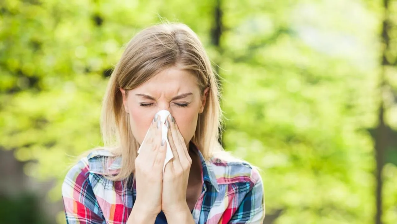 Handkerchief or tissue.jpg