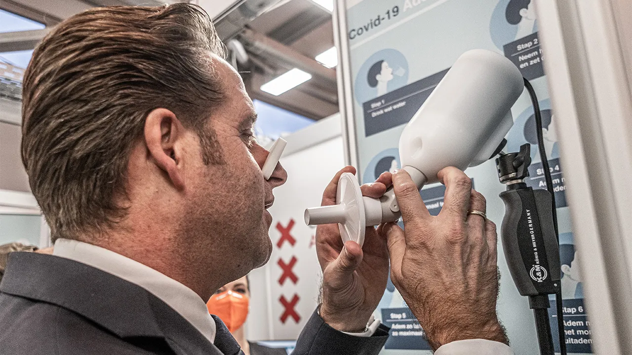covid breathalyzer.jpg
