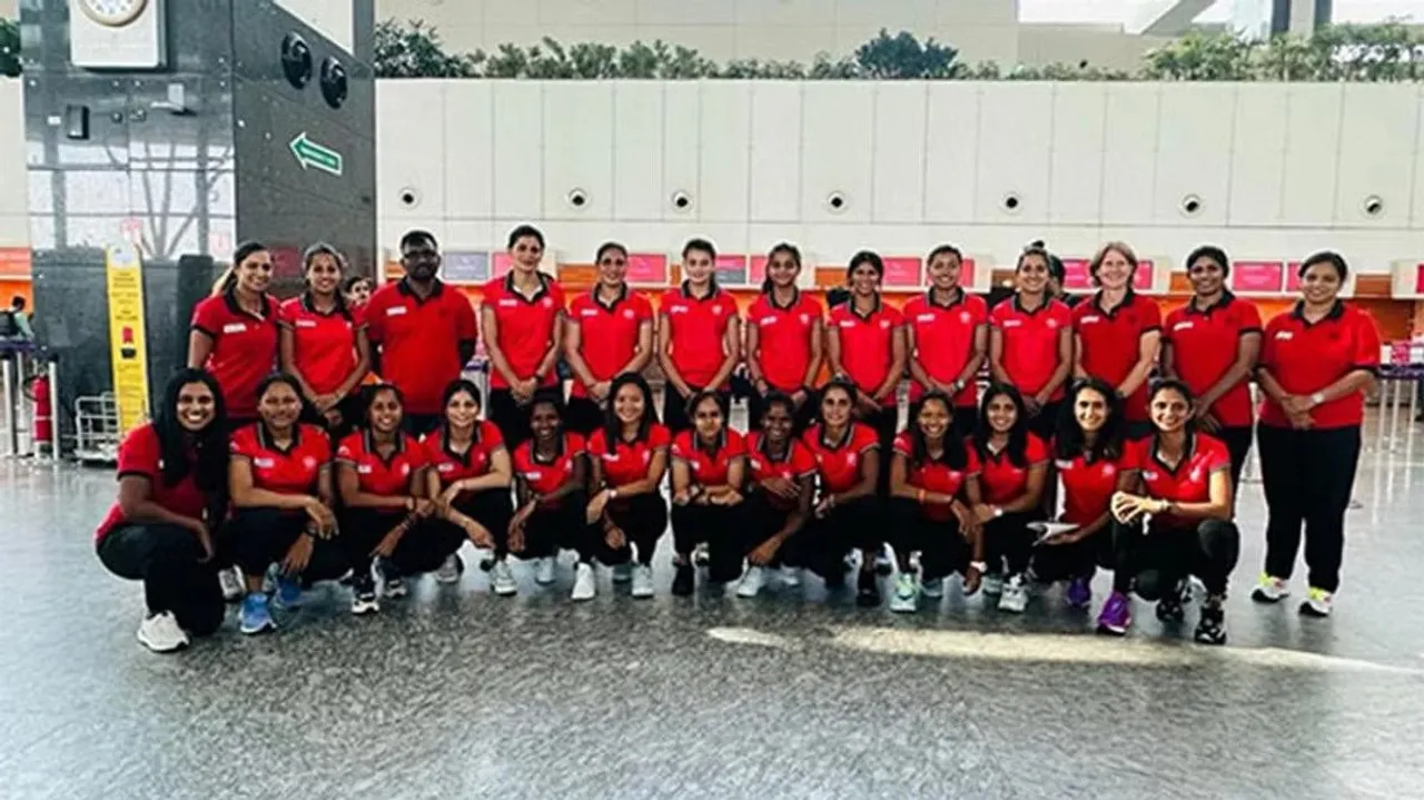 India's women hockey team.jpg