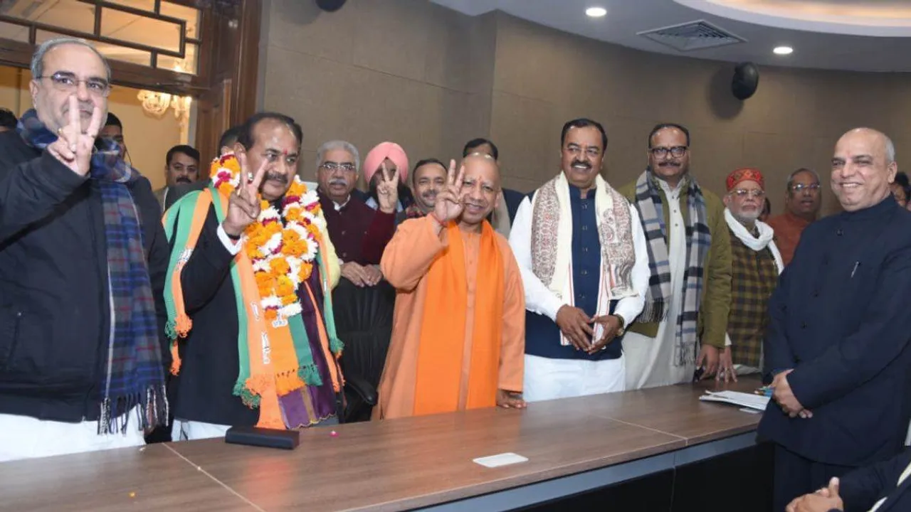 Dara Singh Chauhan files nomination 