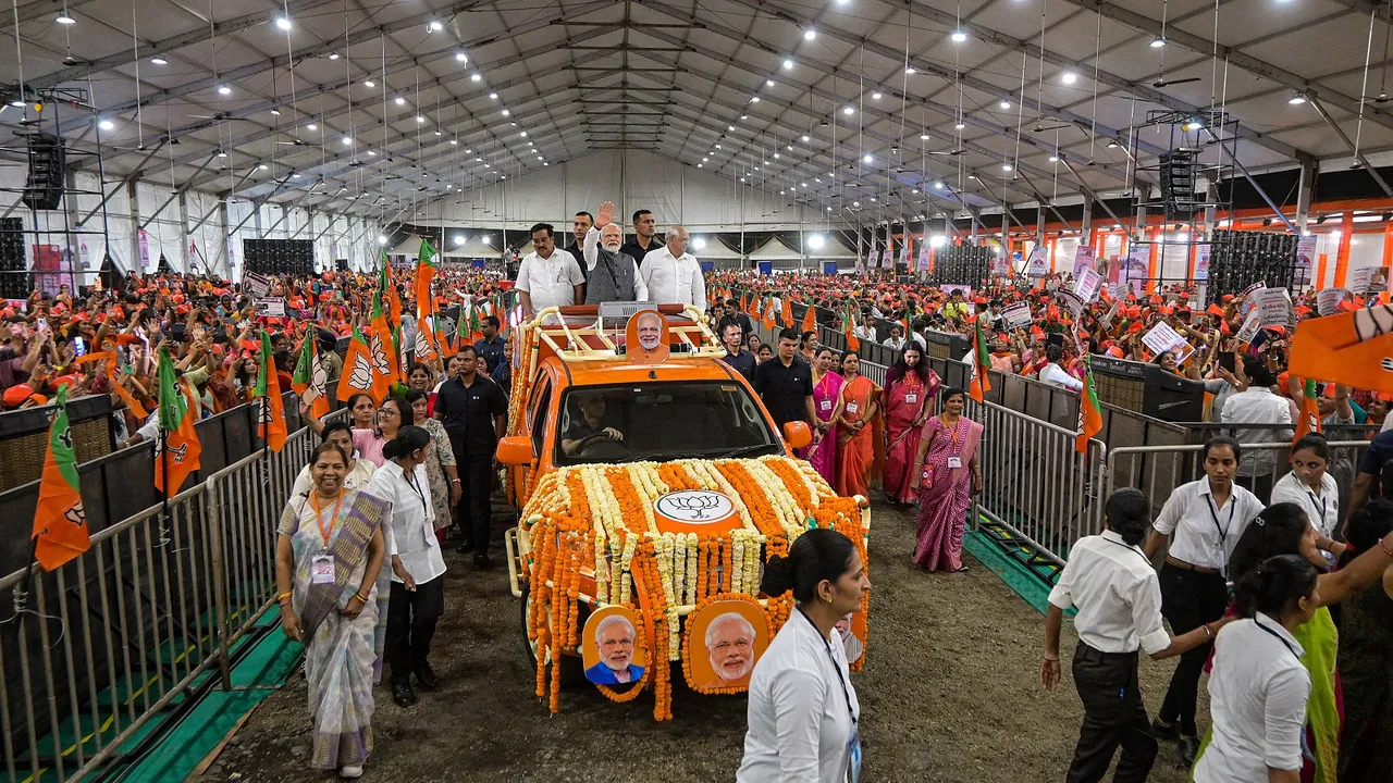 Narendra Modi Ahmedabad.jpg