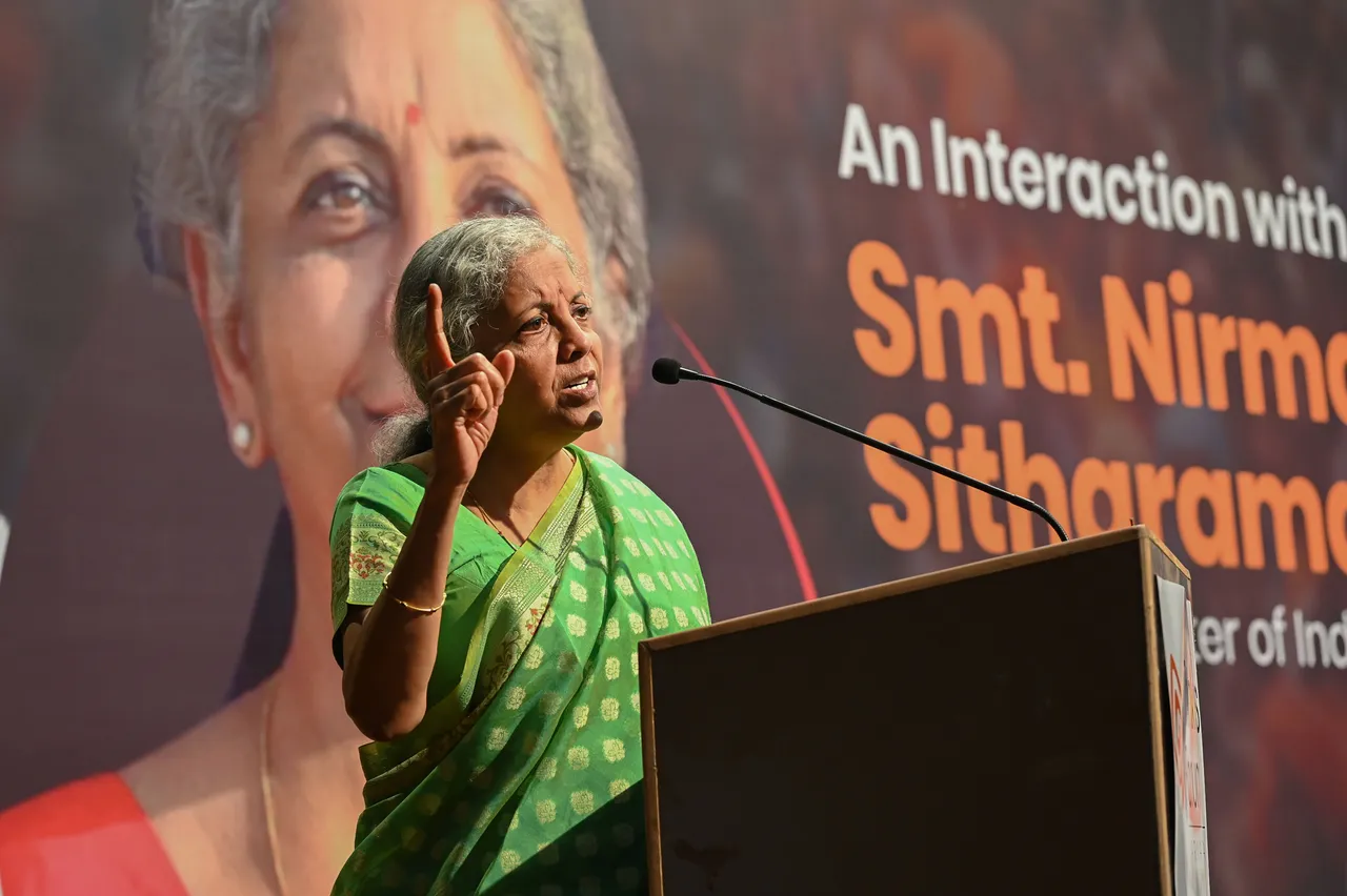 Nirmala Sitharaman in Tamil nadu.jpg
