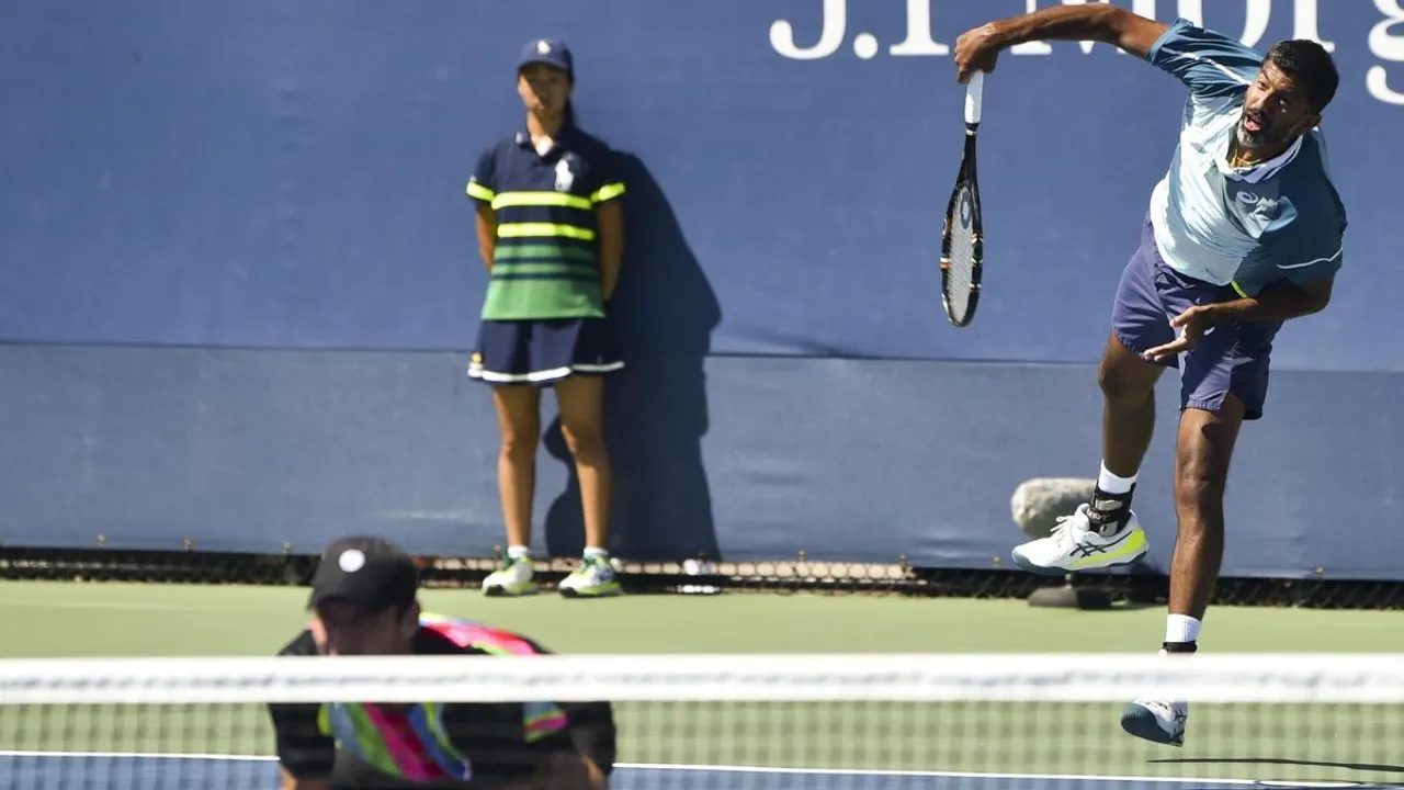India's Rohan Bopanna and his Australian companion Matthew Ebden have entered the Men's Doubles pre-quarters of the prestigious Italian Open Tennis in Rome, Italy.