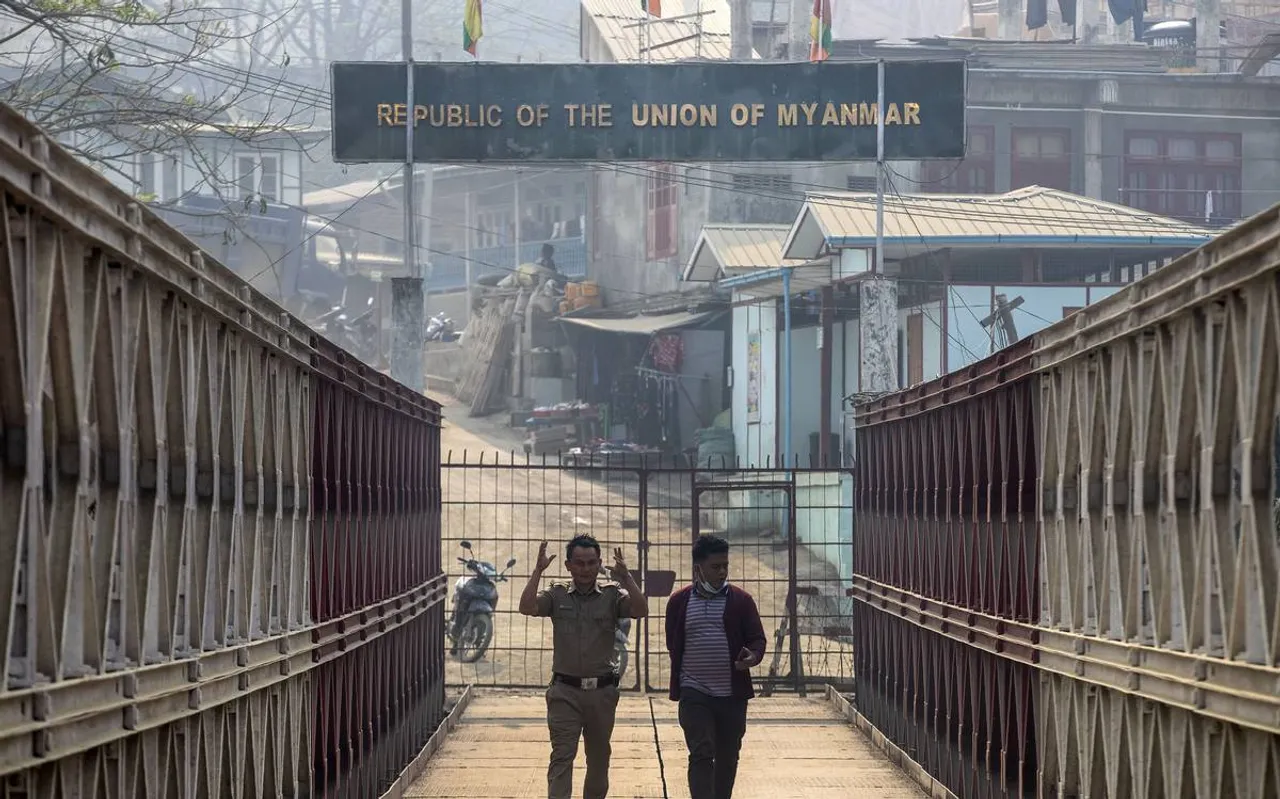 Myanmar border.jpg